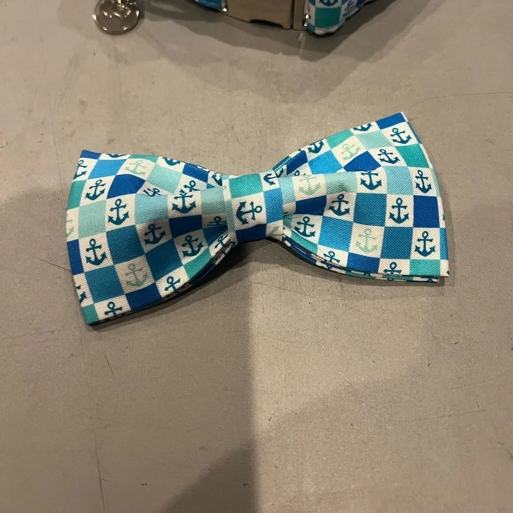 Urara Pup Dog Collar Bow Tie – Nautical Blue & White Anchor – Medium – NWT
